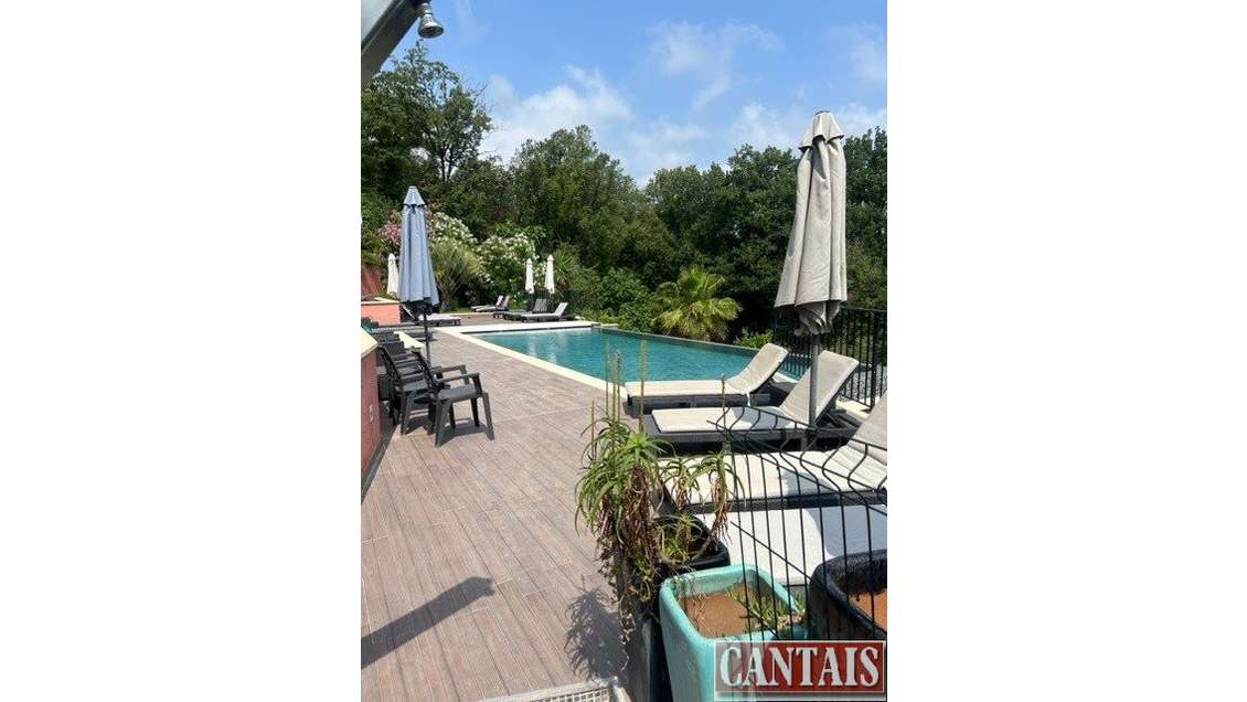 AV magnifique propriété axe Monaco Sainte Maxime