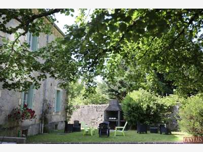 Vente gite de groupes petit village des Cévennes
