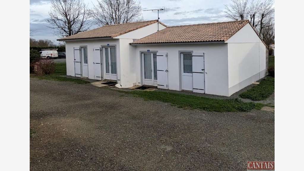 Vente Gîte sur 1.22 ha axe Nantes Bordeaux