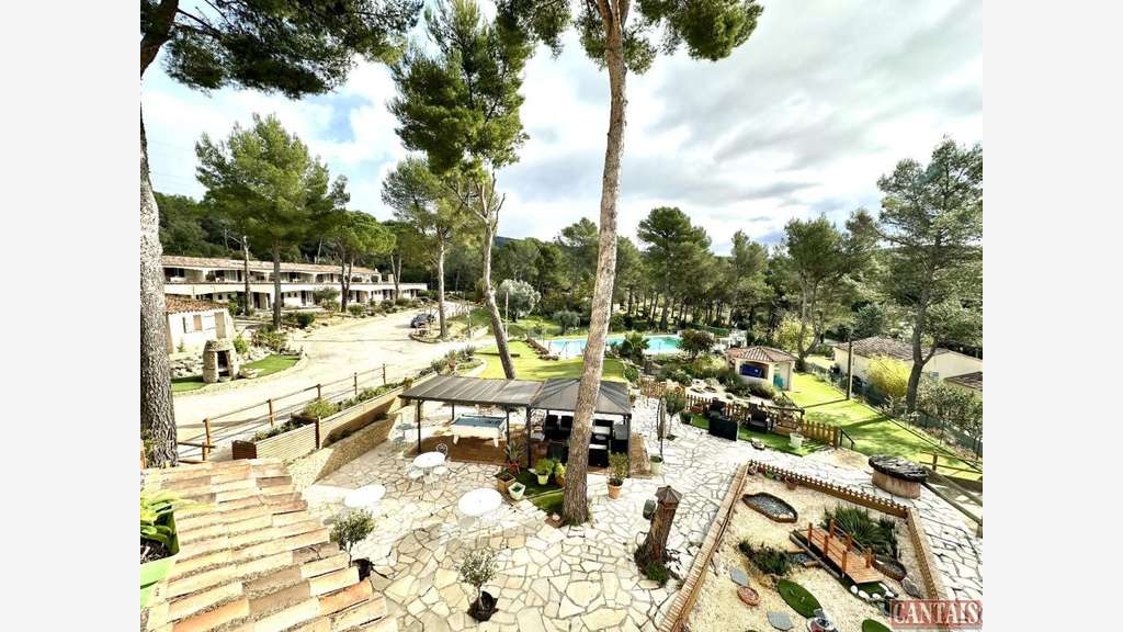 Vente hôtel secteur touristique axe Toulon-Salon 