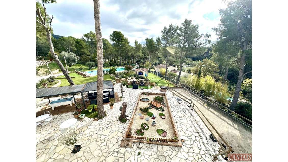 Vente hôtel secteur touristique axe Toulon-Salon 