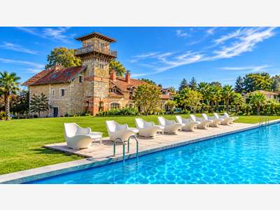 BIARRITZ -- LE BEAUMANOIR Manoir du XIXe siècle · 