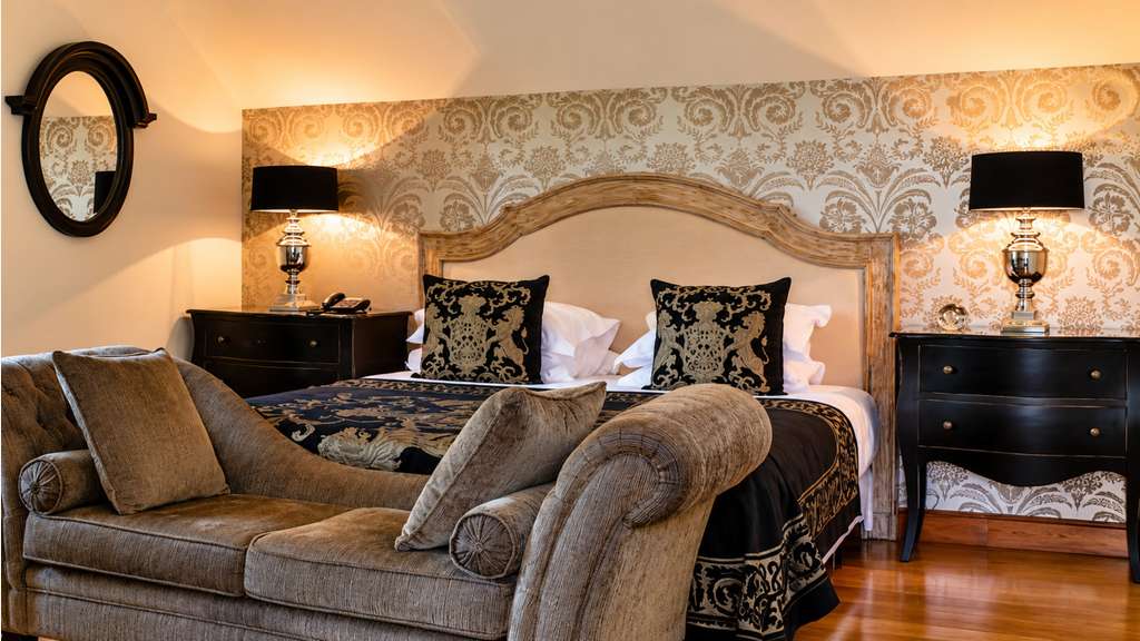 BIARRITZ -- LE BEAUMANOIR Manoir du XIXe siècle · 