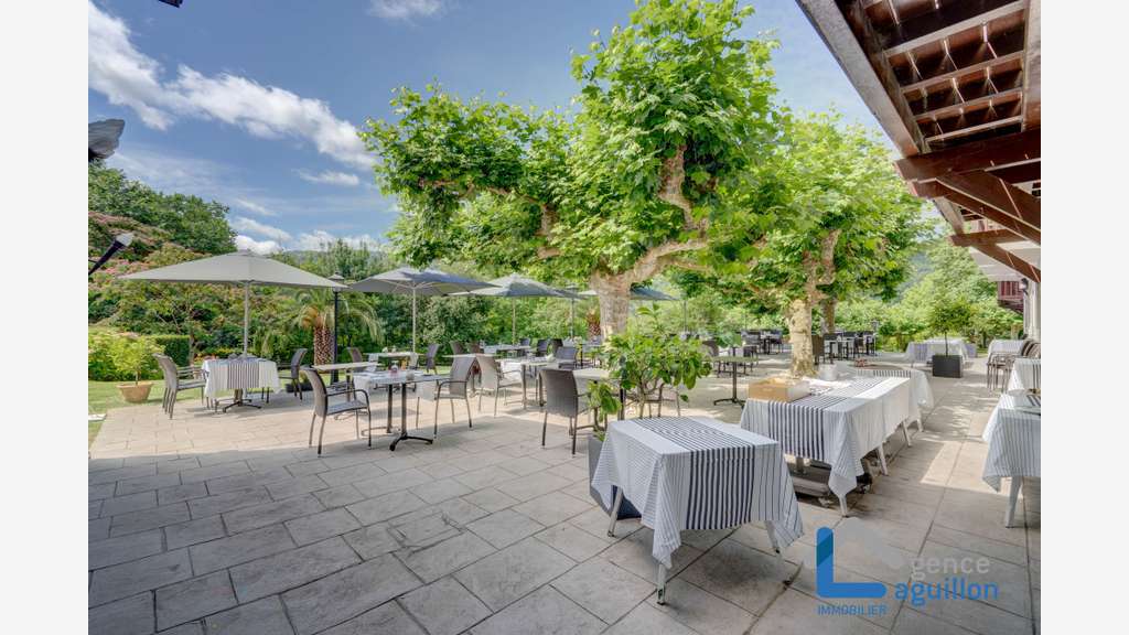 Vente hôtel restaurant Pays Basque Biriatou 2300m²