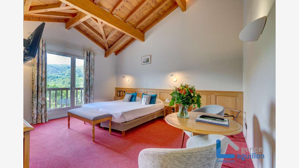Vente hôtel restaurant Pays Basque Biriatou 2300m²