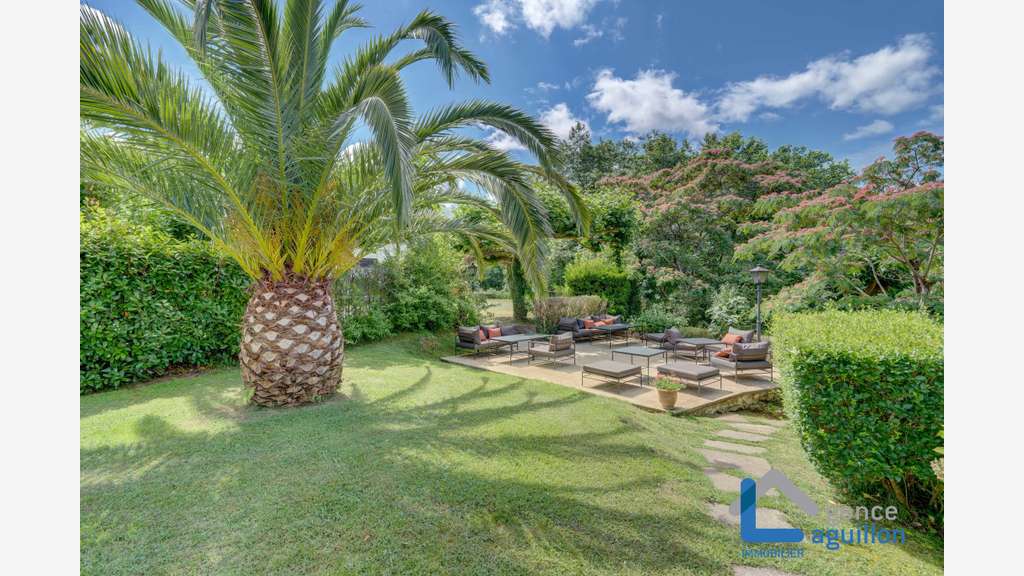 Vente hôtel restaurant Pays Basque Biriatou 2300m²