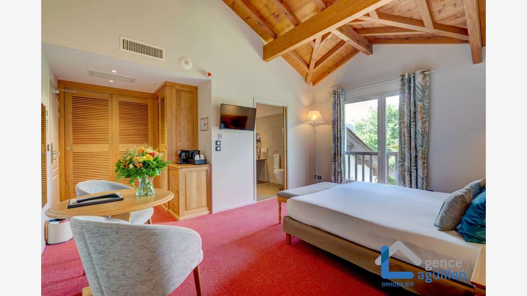 Vente hôtel restaurant Pays Basque Biriatou 2300m²