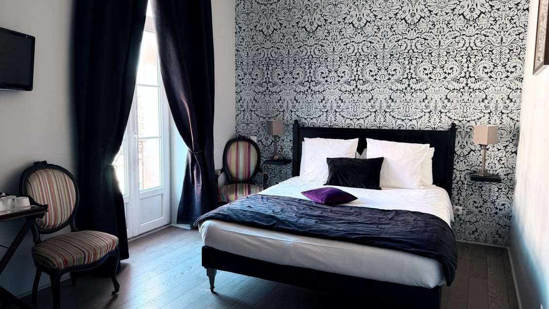 Immeuble chambres d'hôtes à Bordeaux Murs et Fond