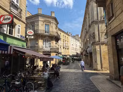 Vente restaurant terrasse à Bordeaux Parlement