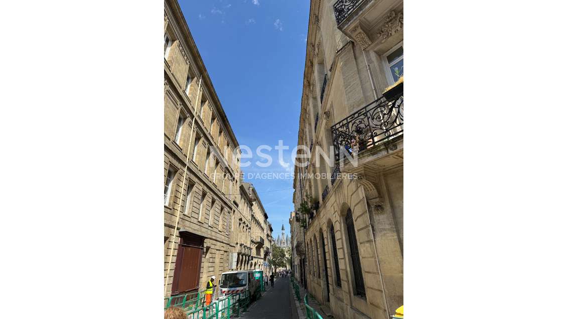 Vente FDC bar de nuit licence IV rénové Bordeaux