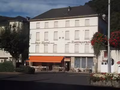 À vendre hôtel restaurant 2 ** à Bort Les Orgues