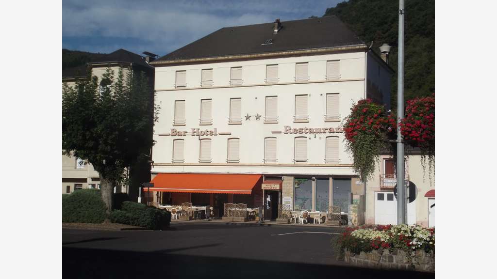 À vendre hôtel restaurant 2 ** à Bort Les Orgues