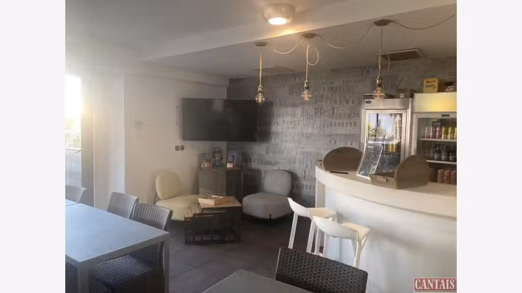 Vente hôtel bureau axe Narbonne Argeles sur Mer