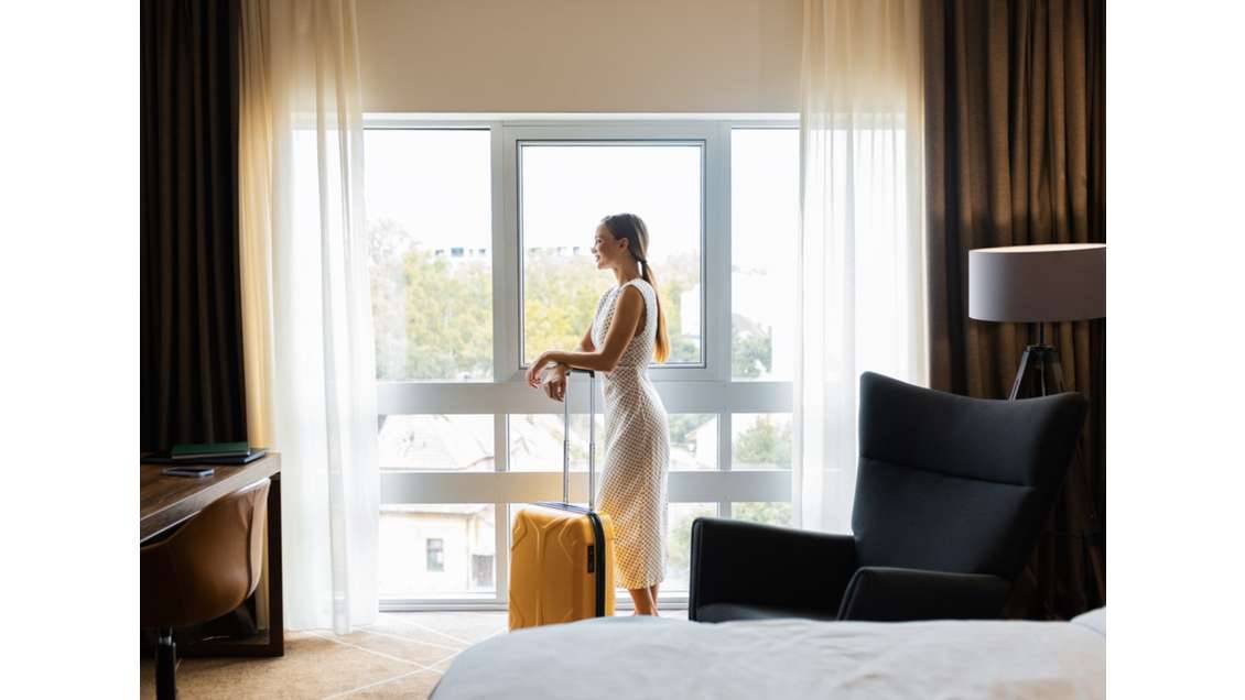 AV hôtel 3 *** de +30 chambres Centre-ville TGV 79