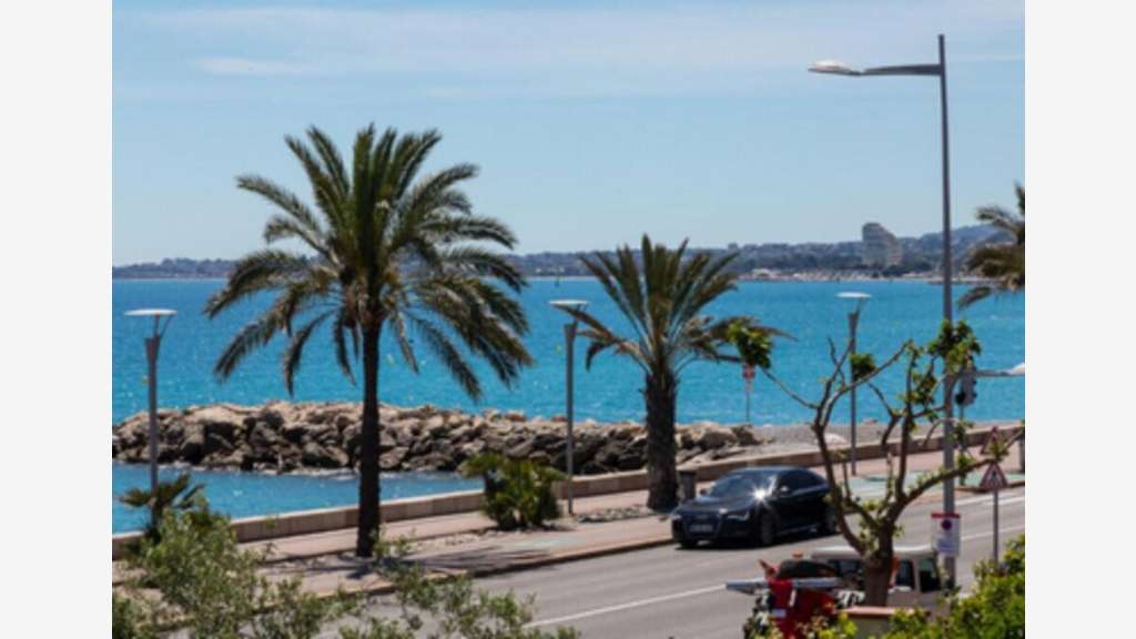 Hôtel de charme restauré à vendre à Cagnes sur Mer