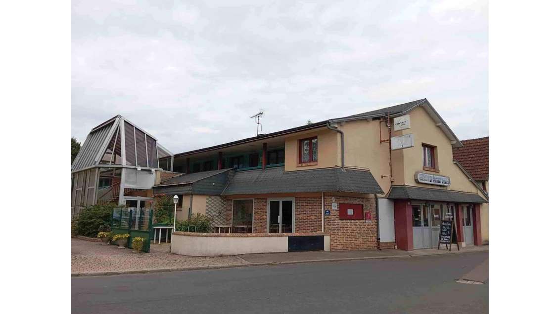 À vendre hôtel-restaurant de 16 ch Cailly Sur Eure