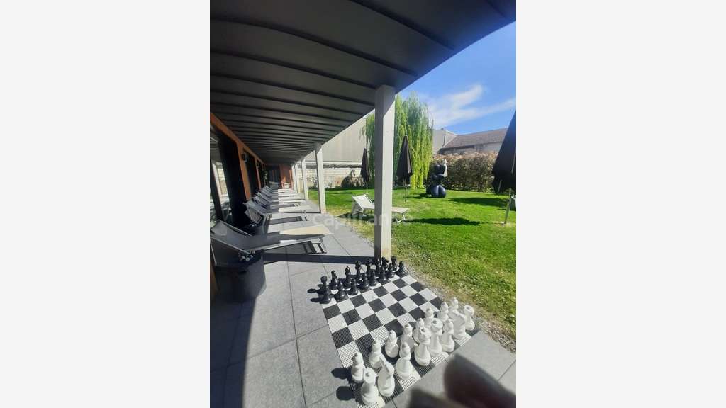 MARNE (51) - Murs & Fonds : Hôtel-Spa-Restaurant 
