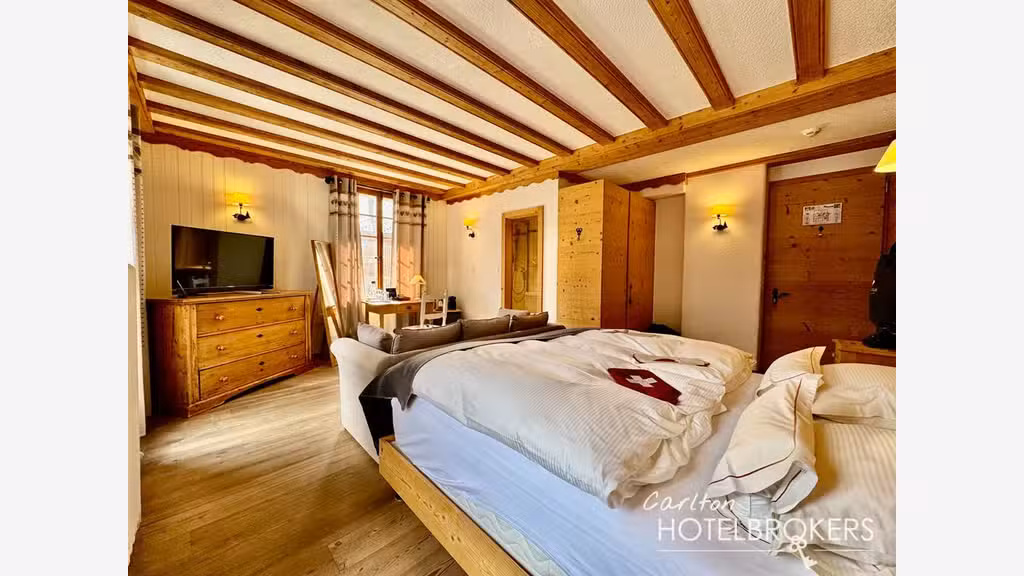 A vendre chalet hôtel-spa 33 chambres à Champery