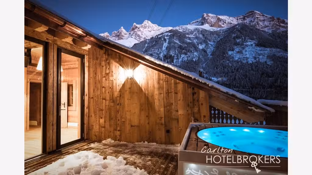A vendre chalet hôtel-spa 33 chambres à Champery