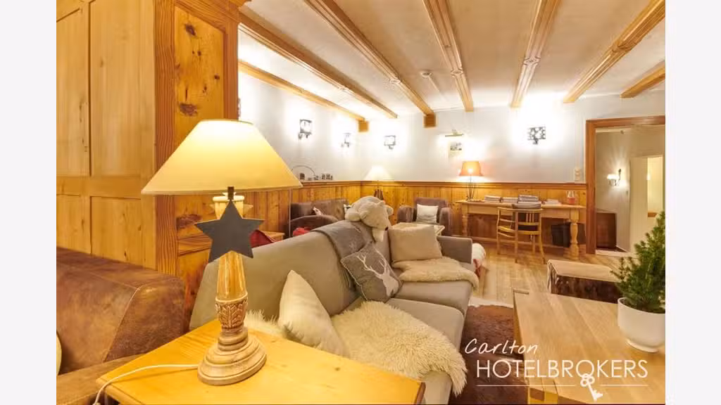 A vendre chalet hôtel-spa 33 chambres à Champery