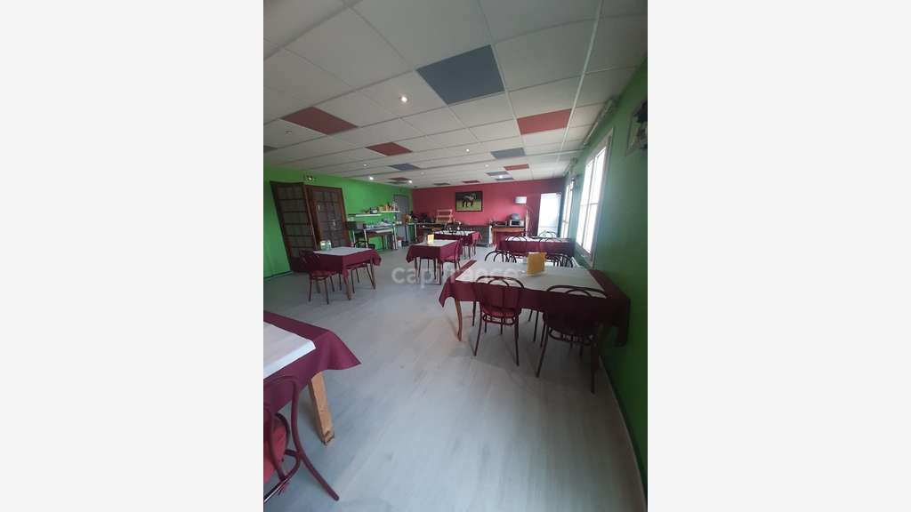 Vente hôtel 35 ch 1400m² à Charleville Mézières