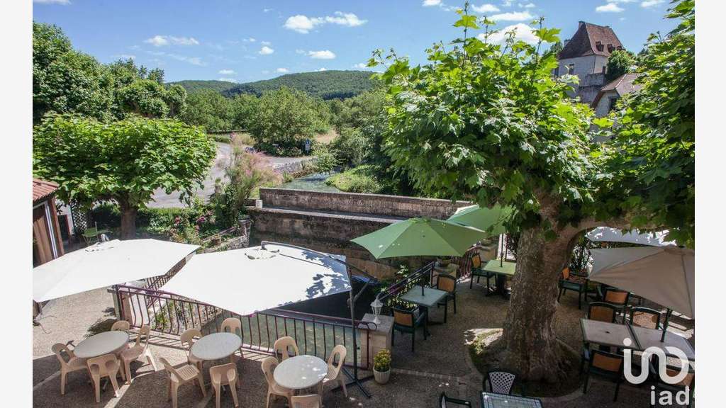Hotel restaurant à Creysse