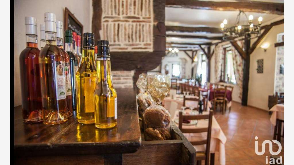 Hotel restaurant à Creysse