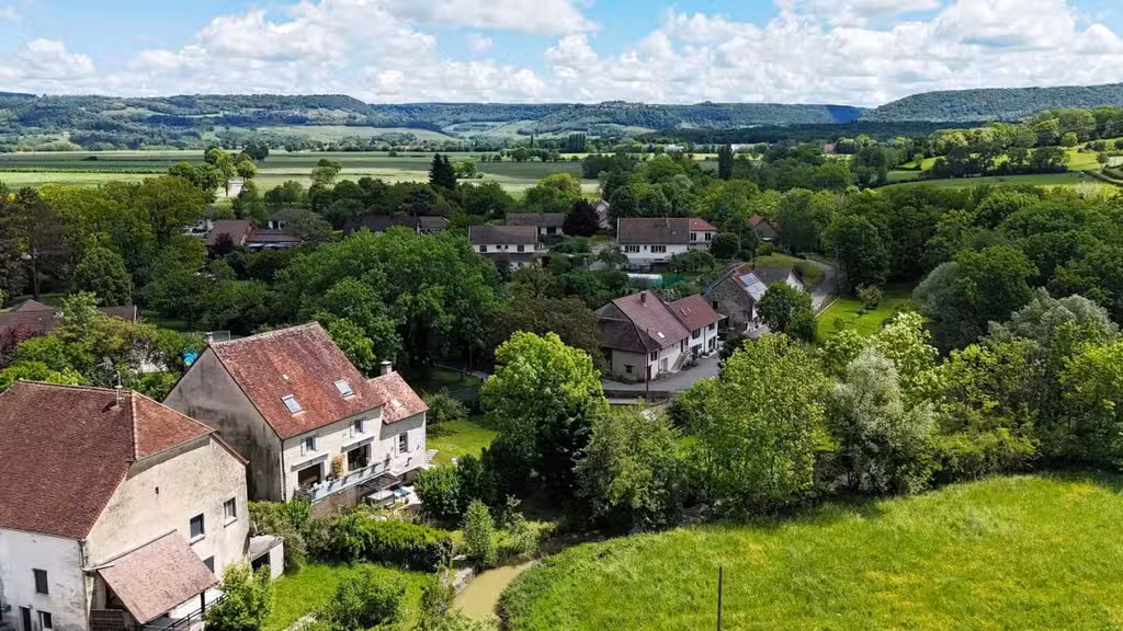 Vente chambre d'hôte de caractère dans Le Jura
