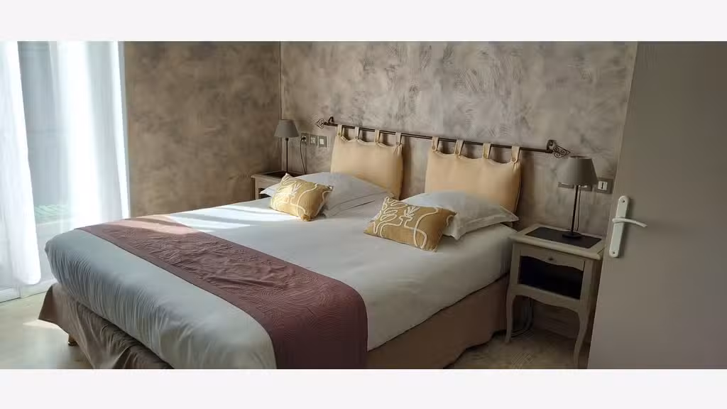 Hôtel restaurant murs et fonds à céder en Dordogne