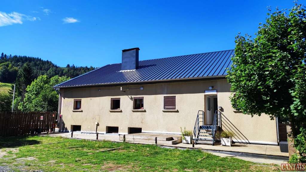 AV charmant camping en bord de rivière en Ardèche