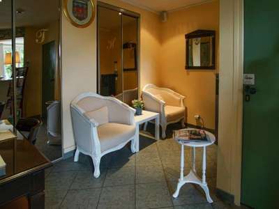 Hôtel-bureau 18 chambres en bordure de Seine (27)