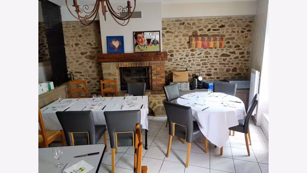 Urgent AV hôtel restaurant ** traiteur Mayenne Est
