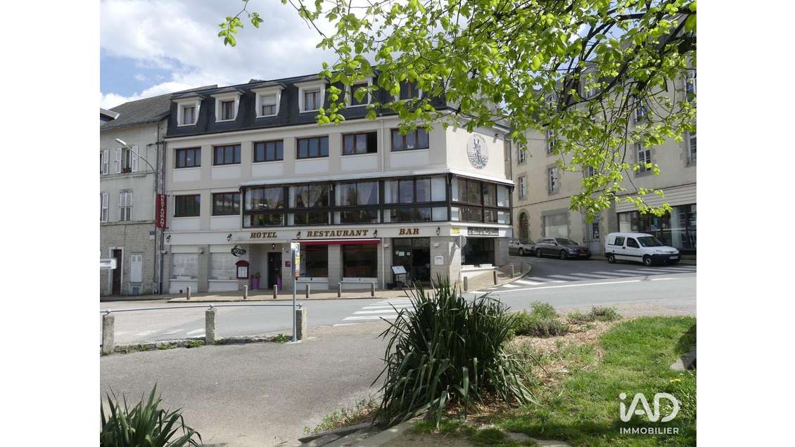 Hotel restaurant à Eymoutiers