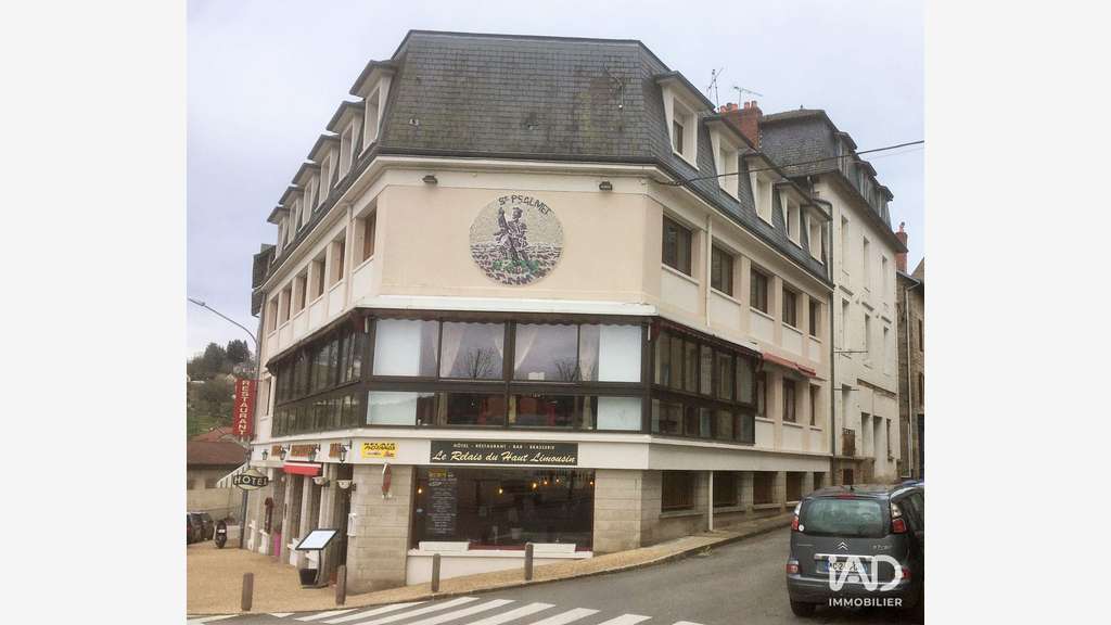 Hotel restaurant à Eymoutiers