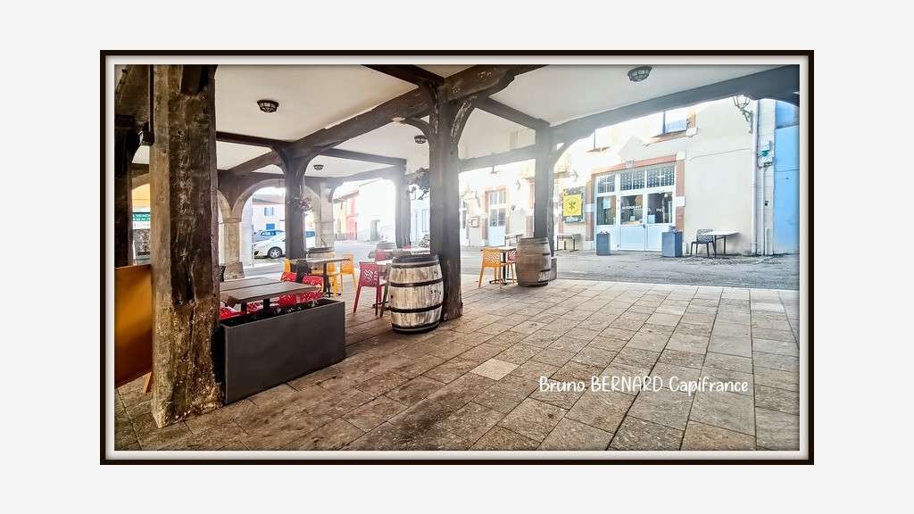 Bar restaurant à vendre au centre de Galan (65)