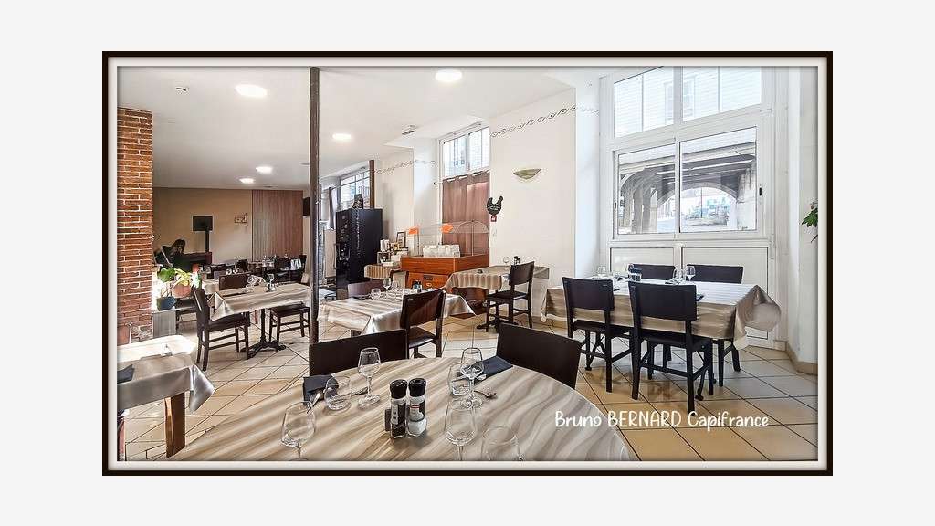 Bar restaurant à vendre au centre de Galan (65)
