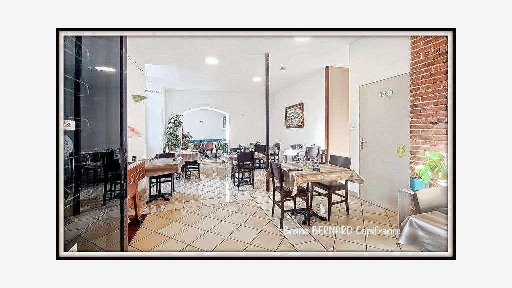 Bar restaurant à vendre au centre de Galan (65)