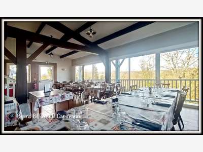 Bar restaurant à vendre au centre de Galan (65)