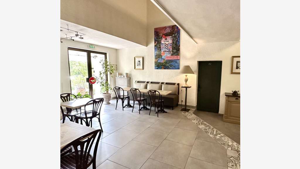 Vente hôtel bureau sur axe Orange Avignon