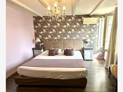 Vente hôtel bureau sur axe Orange Avignon