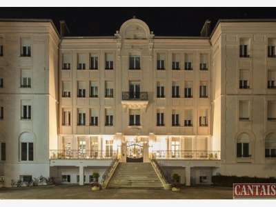 Vente hôtel bureau en centre ville du Grand Est