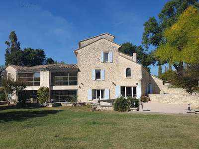 MAS HOTELIER SECTEUR GRIGNAN