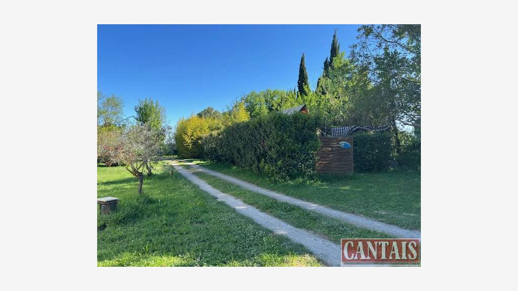 Vente camping à la ferme 25 empl en Provence