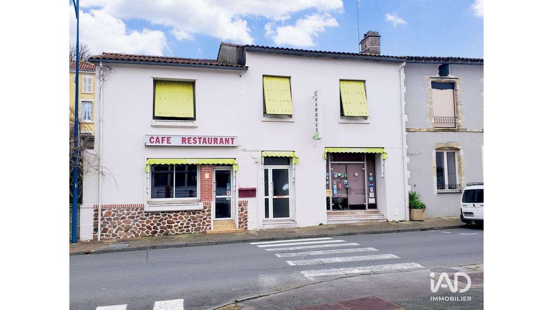 Hôtel à La Châtaigneraie