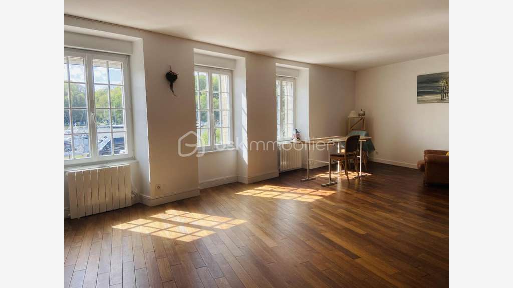 Cède restaurant poss chambres La Vicomté-sur-Rance