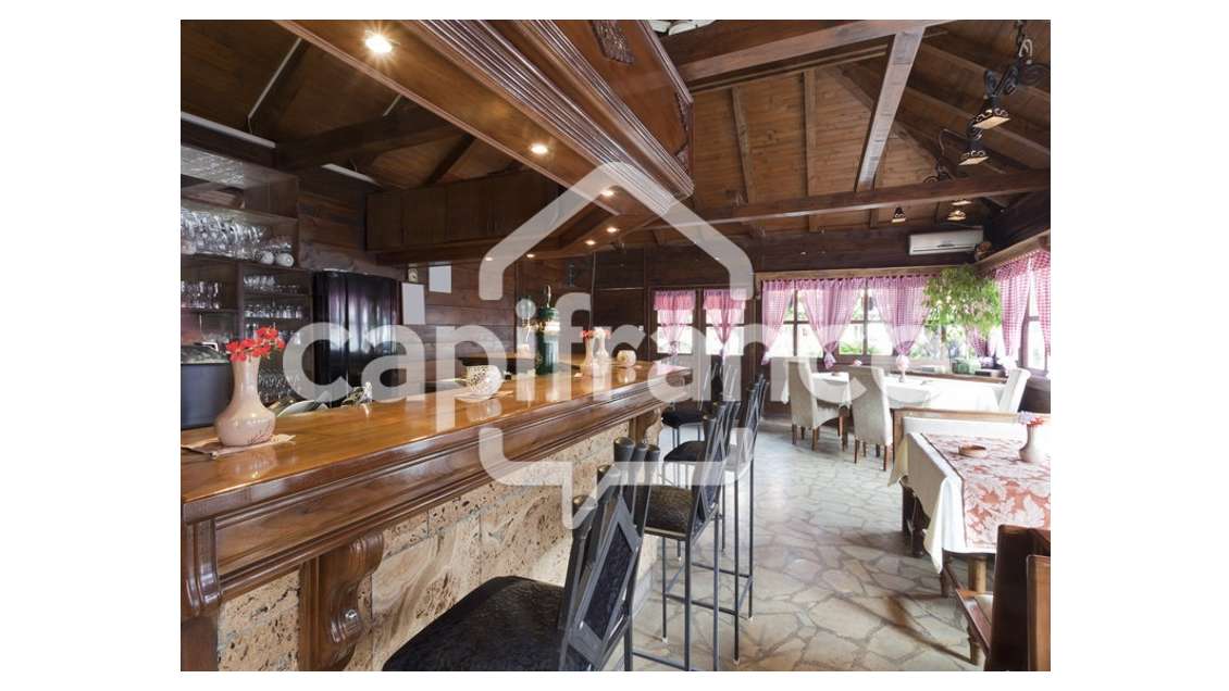 Hôtel-restaurant de charme à vendre au Sap 61