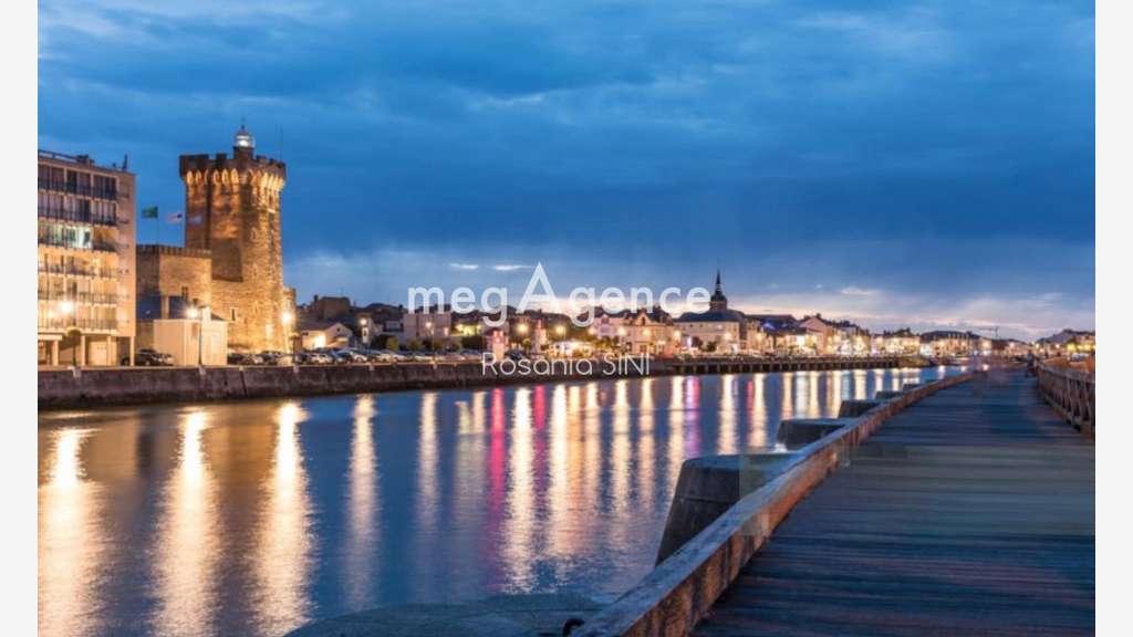 Vente hôtel-restaurant 20 ch aux Sables-d'Olonne
