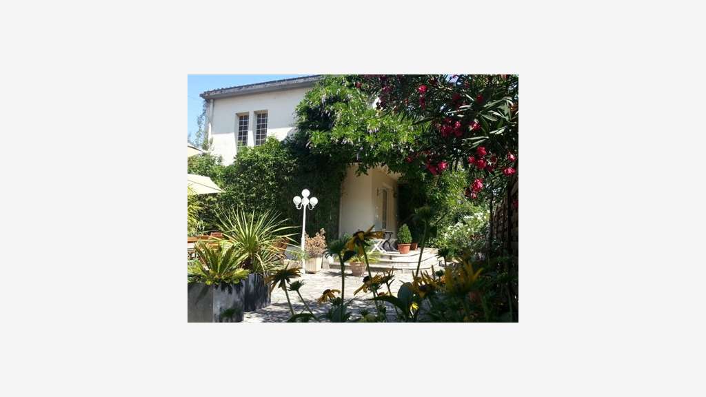 Vente hôtel bureau dans le Lot et Garonne