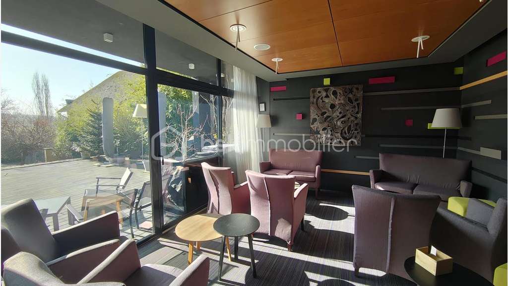Vente hôtel restaurant bar traiteur 3 *** à Luzy