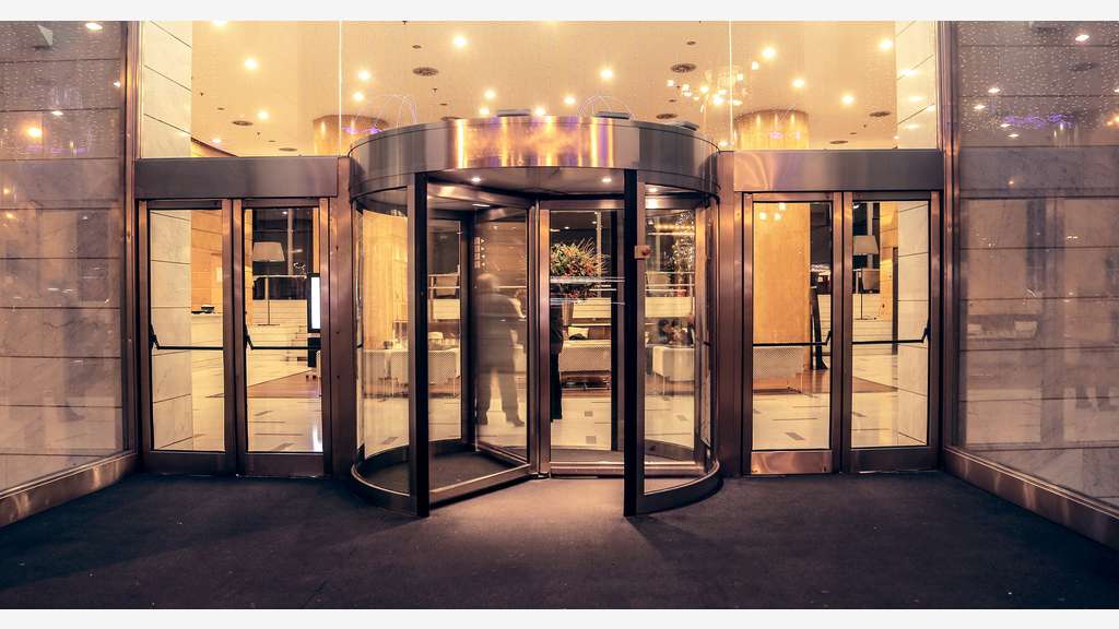 A vendre hôtel 17 ch à proximité de Paris 